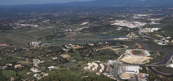 Terreno para Venda em Lagos (São Sebastião e Santa Maria)