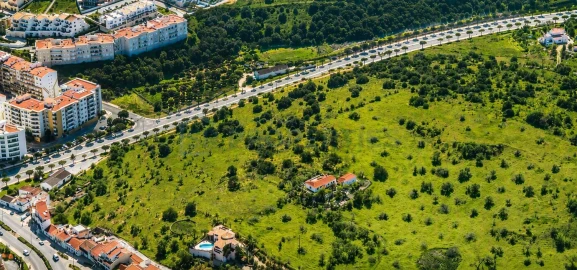 Terreno para Venda em Lagos (São Sebastião e Santa Maria)