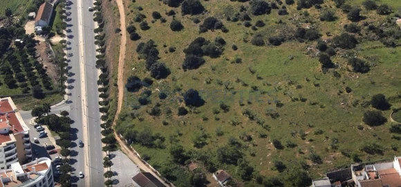 Terreno para Venda em Lagos (São Sebastião e Santa Maria)