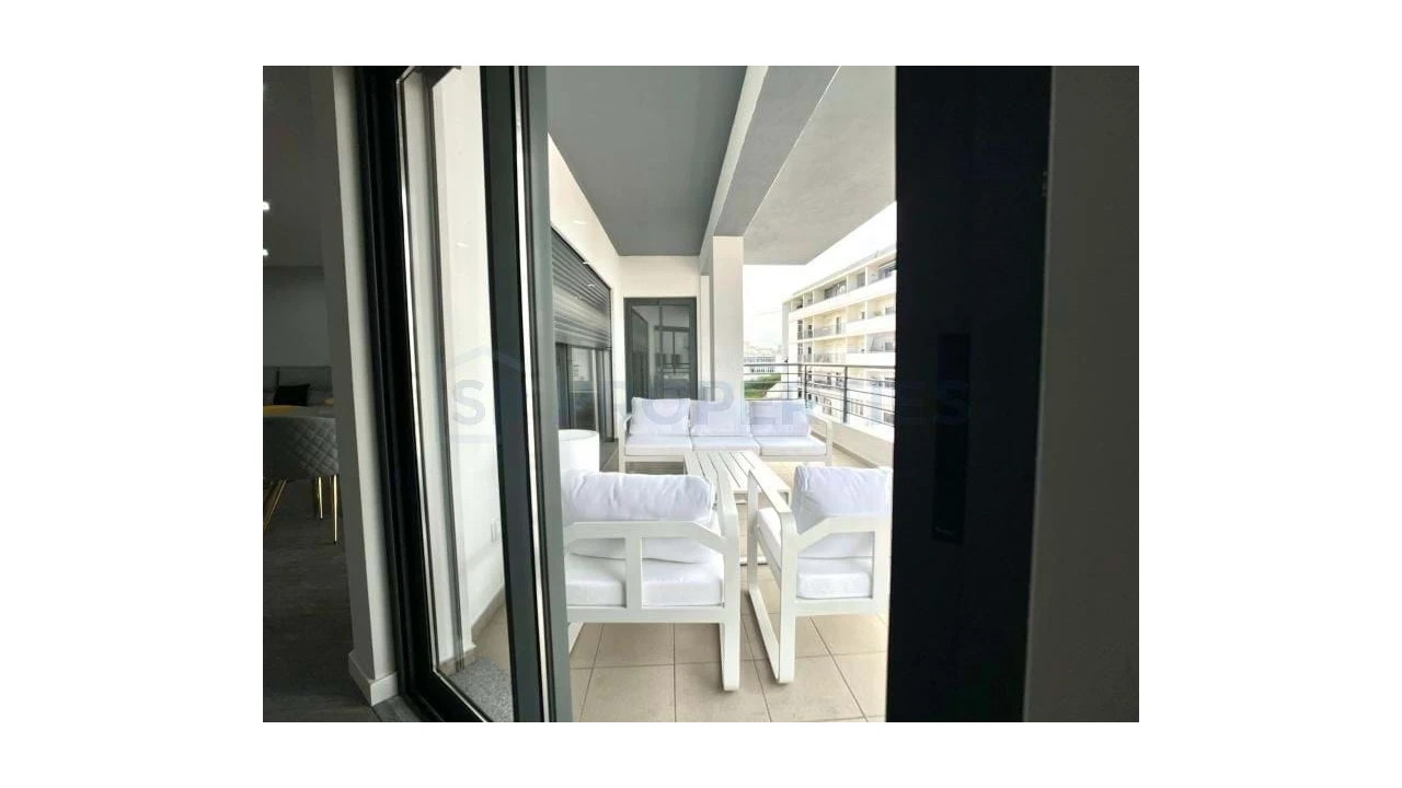 Apartamento T3 para Venda em Olhão Foto 16