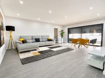 Apartamento T3 para Venda em Olhão