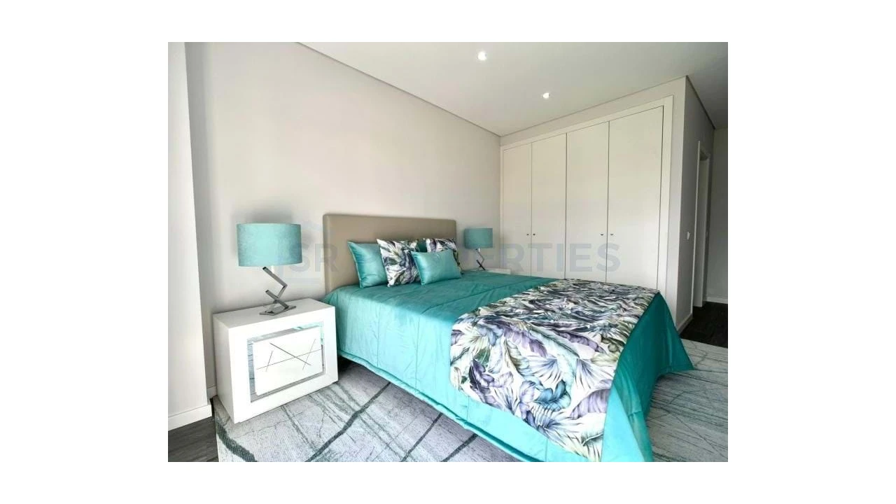 Apartamento T3 para Venda em Olhão Foto 1