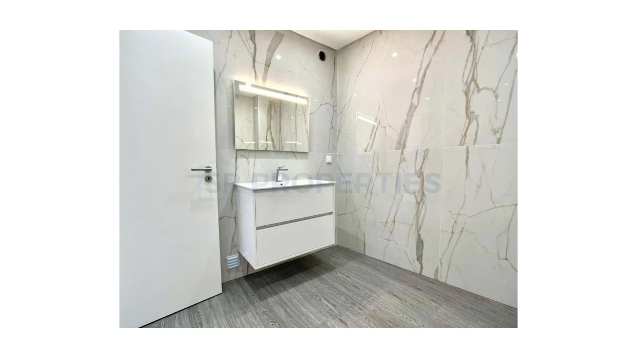 Apartamento T3 para Venda em Olhão Foto 8