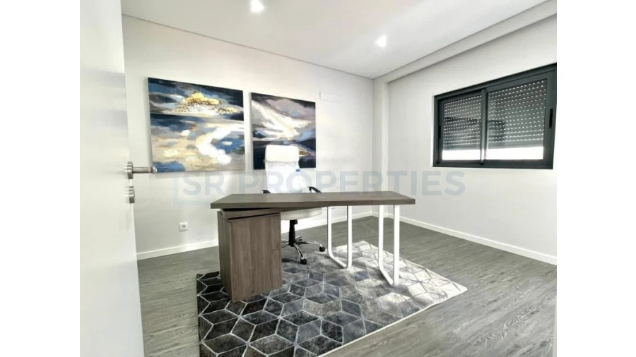 Apartamento T3 para Venda em Olhão Foto 30