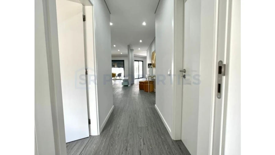 Apartamento T3 para Venda em Olhão Foto 15