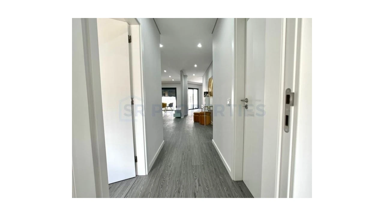 Apartamento T3 para Venda em Olhão Foto 15