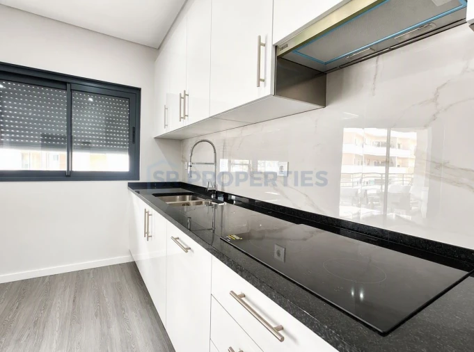Apartamento T3 para Venda em Olhão Foto 5