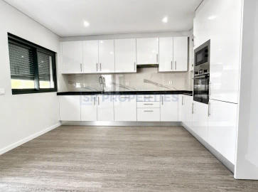 Apartamento T3 para Venda em Olhão