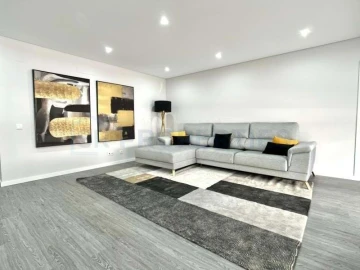 Apartamento T3 para Venda em Olhão