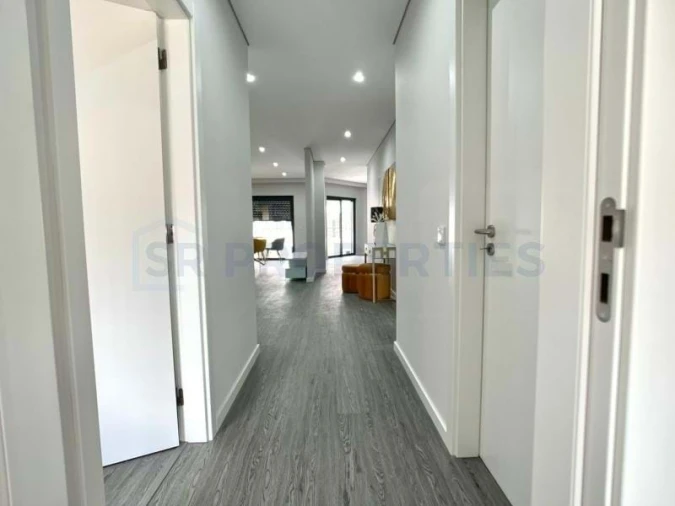Apartamento T3 para Venda em Olhão Foto 16