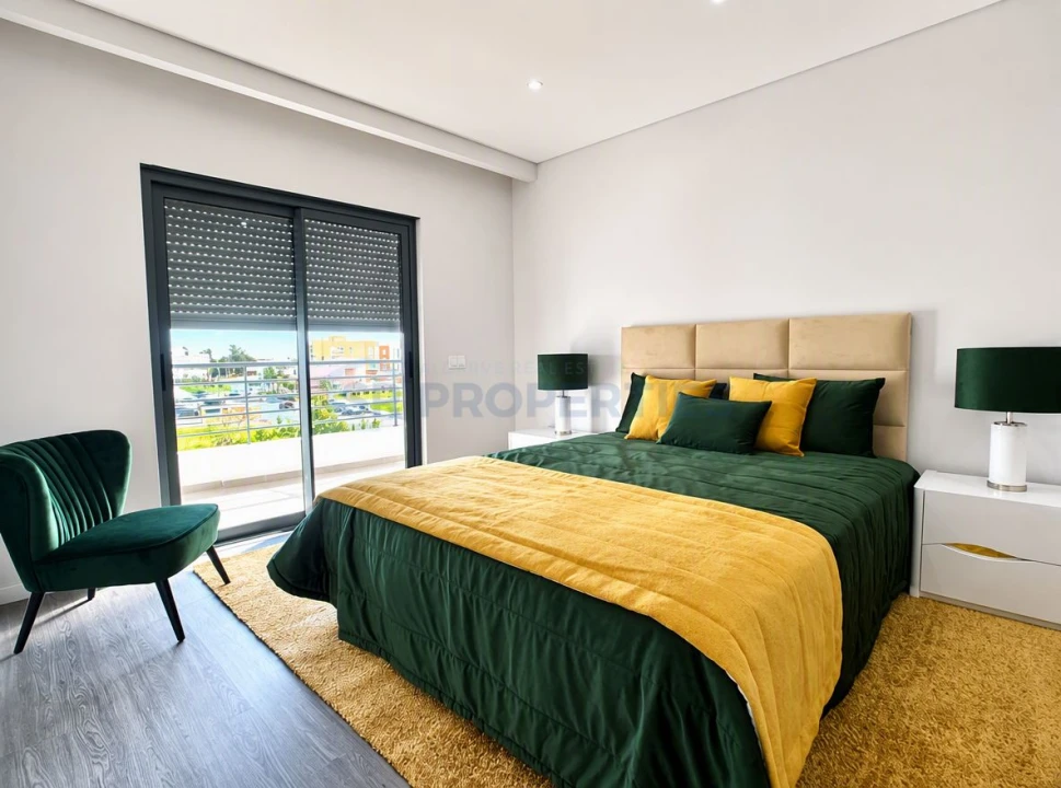 Apartamento T3 para Venda em Olhão Foto 1