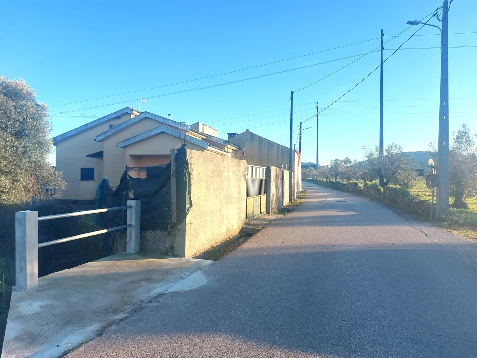 Moradia T4 para Venda em Chão de Couce Foto 26