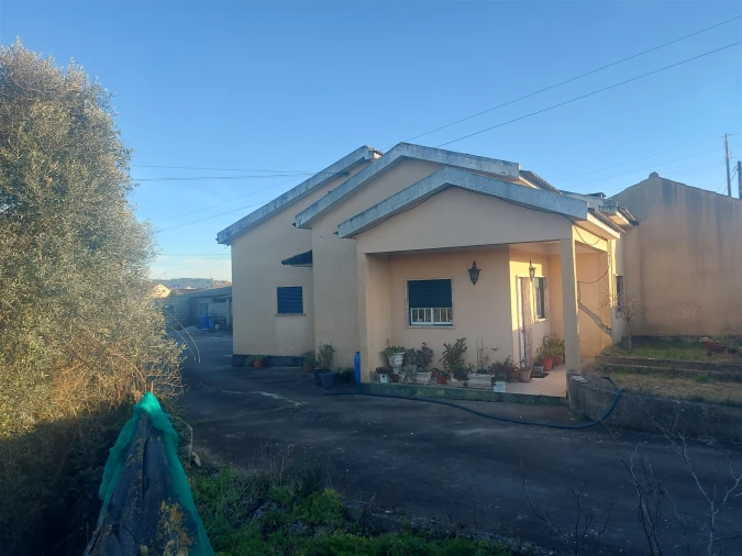 Moradia T4 para Venda em Chão de Couce Foto 14