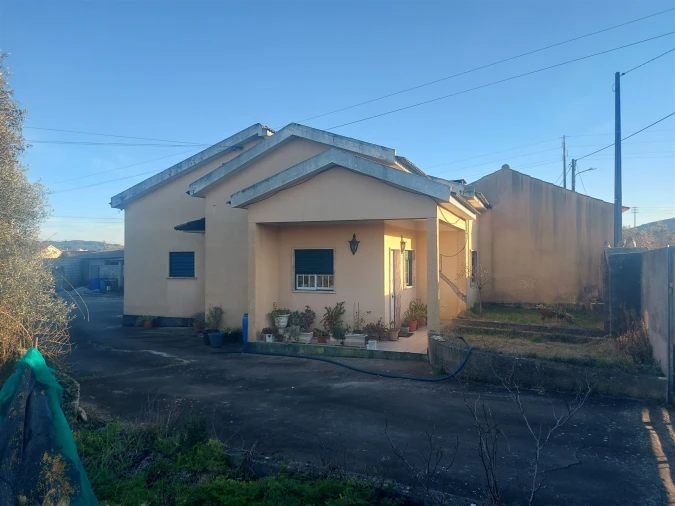 Moradia T4 para Venda em Chão de Couce Foto 15