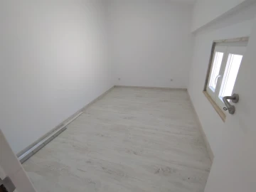 Moradia T9 para Venda em Ajuda