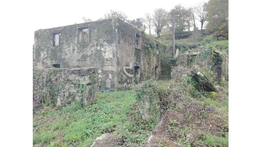 Moradia T4 para Venda em Candemil e Gondar Foto 4