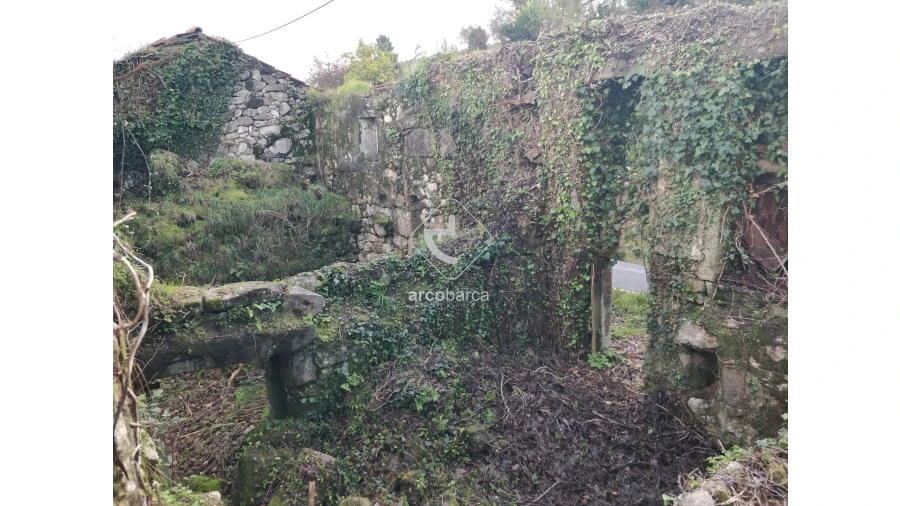 Moradia T4 para Venda em Candemil e Gondar Foto 6