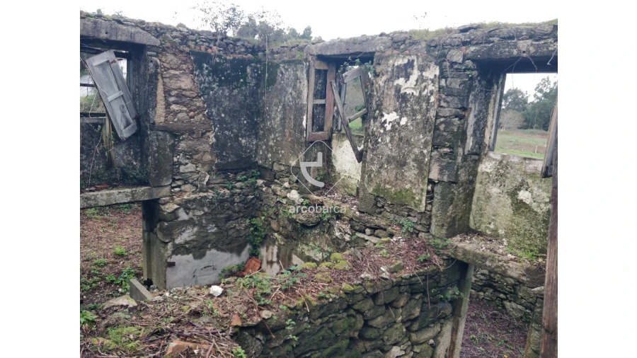 Moradia T4 para Venda em Candemil e Gondar Foto 5