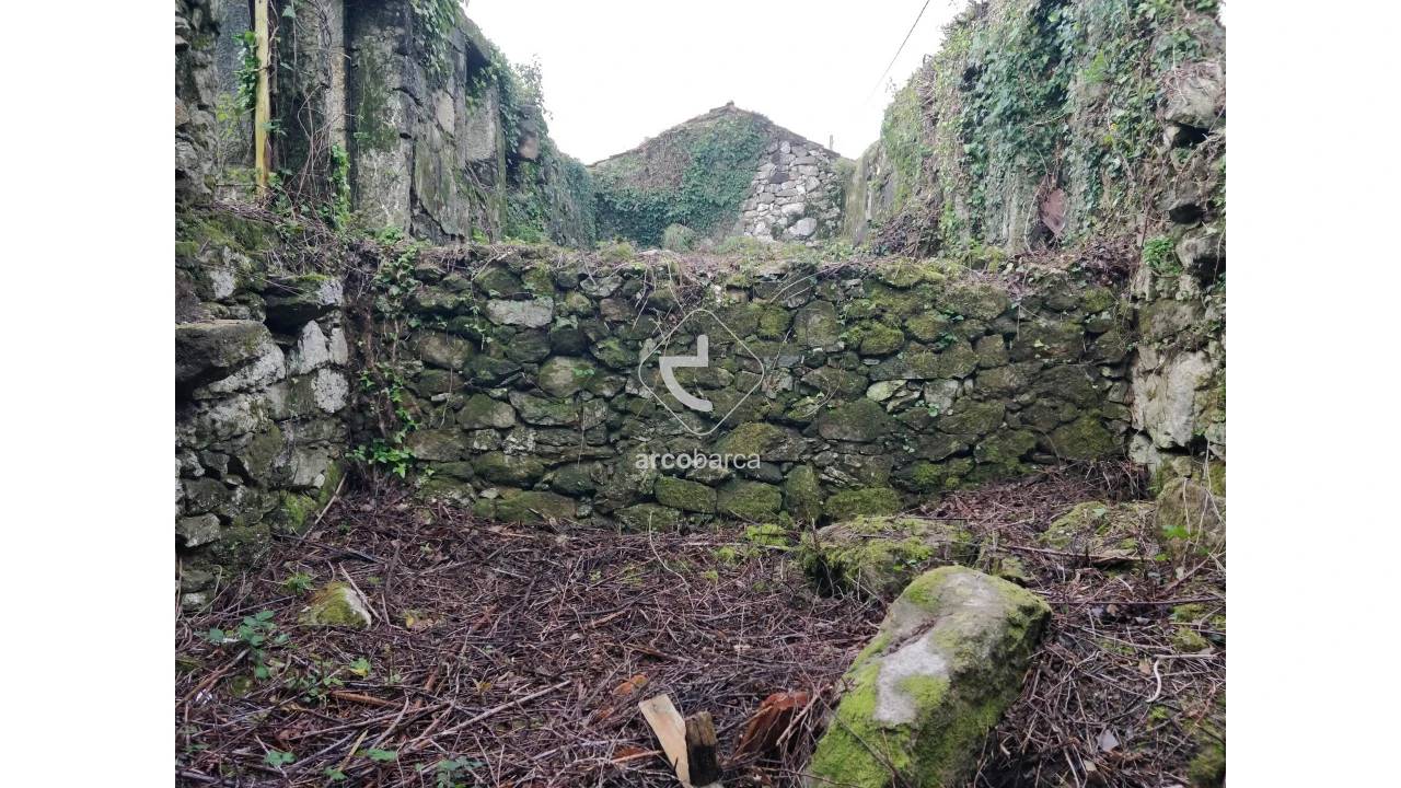 Moradia T4 para Venda em Candemil e Gondar Foto 20