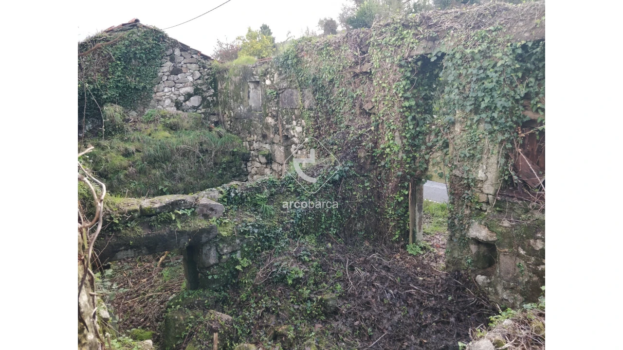 Moradia T4 para Venda em Candemil e Gondar Foto 19