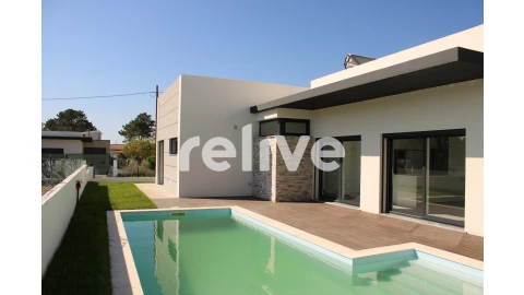 Moradia T4 para Venda em Sesimbra (Castelo)