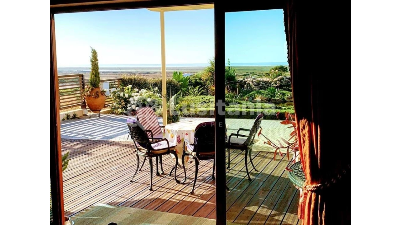 Moradia T3 para Venda em Olhão Foto 5