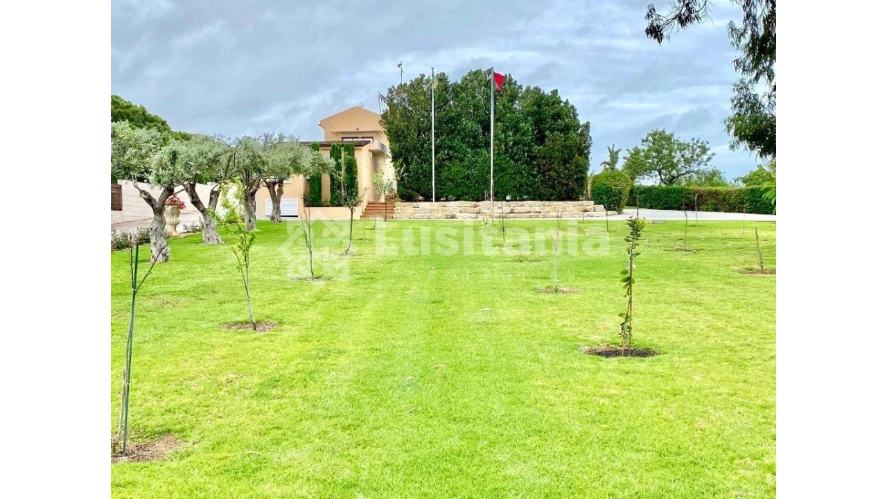 Moradia T3 para Venda em Olhão Foto 11