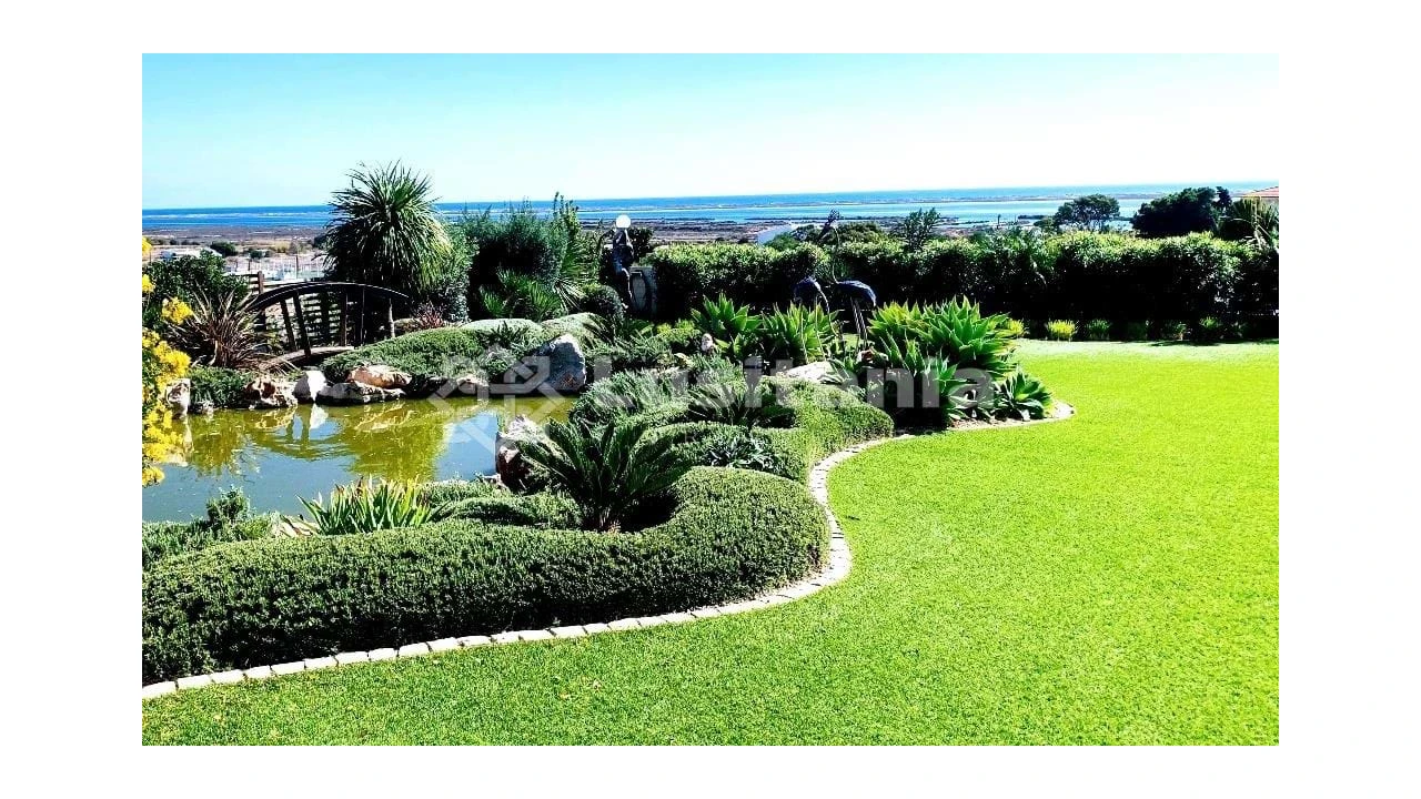 Moradia T3 para Venda em Olhão Foto 2