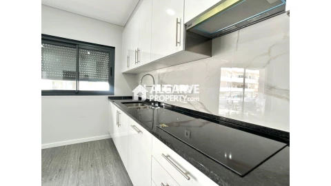 Apartamento T3 para Venda em Quelfes