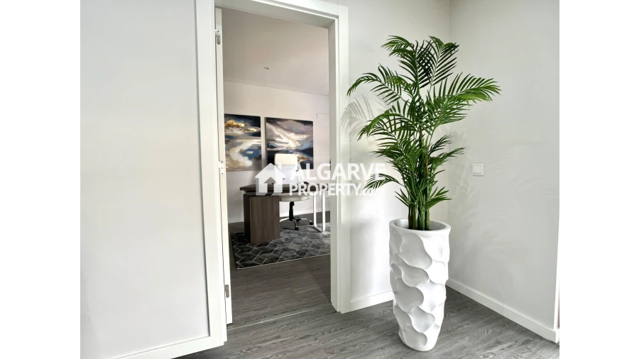 Apartamento T3 para Venda em Quelfes Foto 13