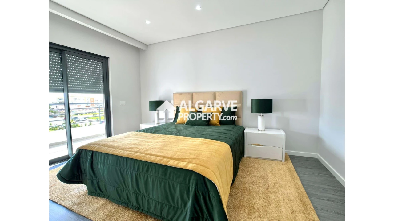 Apartamento T3 para Venda em Quelfes Foto 21