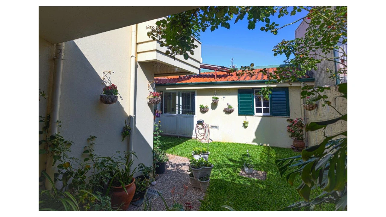 Moradia T4 para Venda em Mafamude e Vilar do Paraíso Foto 9