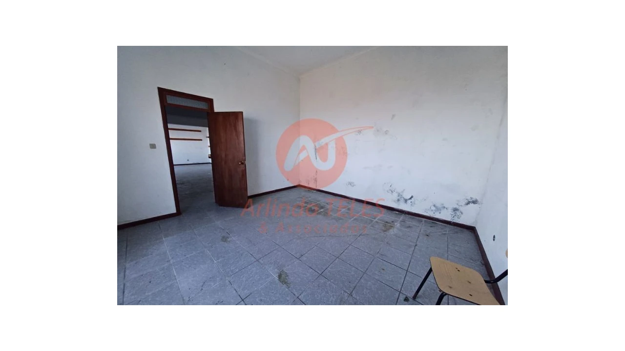 Moradia T5 para Venda em Norte Grande (Neves) Foto 25