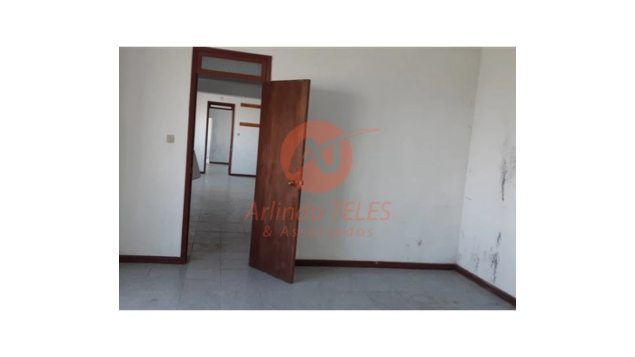 Moradia T5 para Venda em Norte Grande (Neves) Foto 26