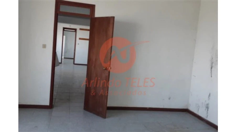 Moradia T5 para Venda em Norte Grande (Neves) Foto 26