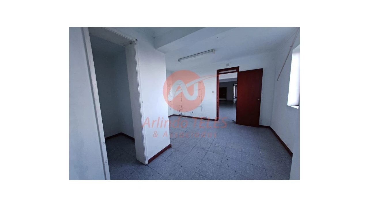 Moradia T5 para Venda em Norte Grande (Neves) Foto 19