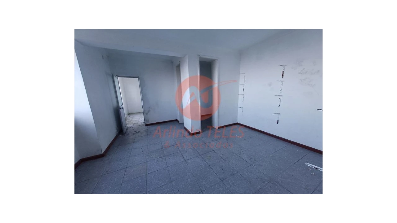 Moradia T5 para Venda em Norte Grande (Neves) Foto 23