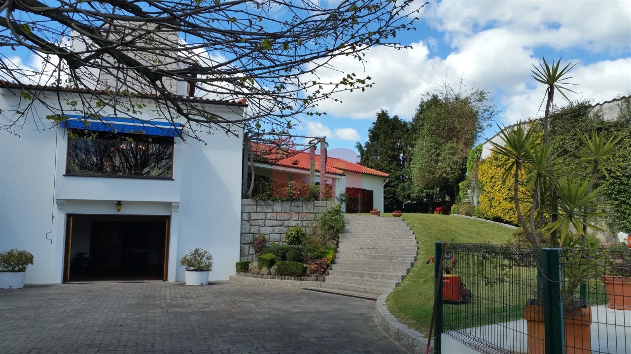 Moradia T5 para Venda em Caldas de Vizela (São Miguel e São João) Foto 7