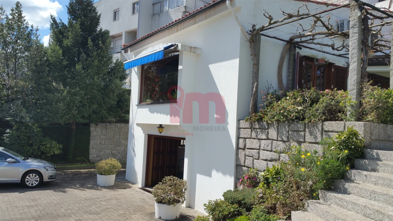 Moradia T5 para Venda em Caldas de Vizela (São Miguel e São João) Foto 8