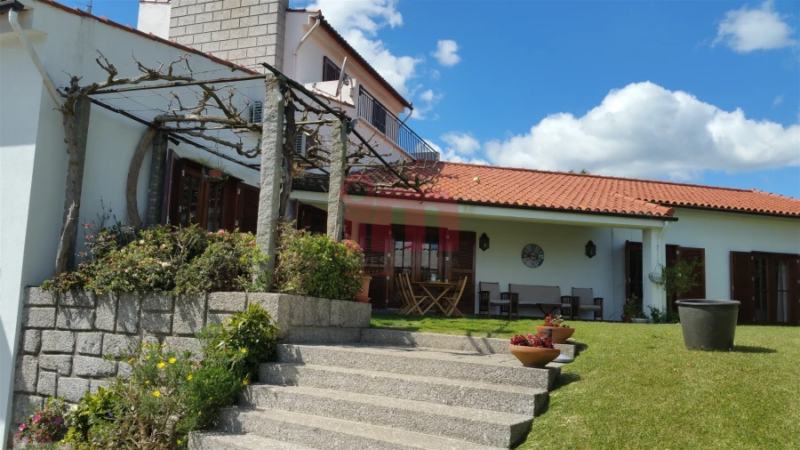 Moradia T5 para Venda em Caldas de Vizela (São Miguel e São João) Foto 5