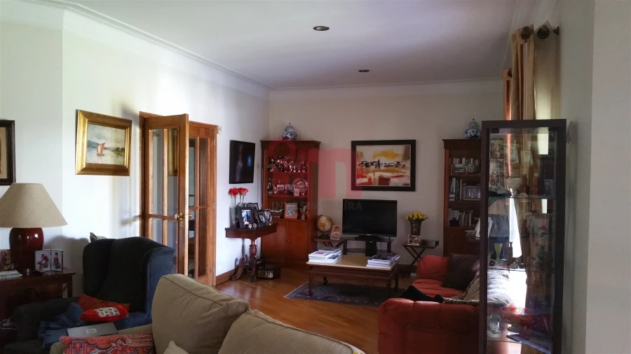 Moradia T5 para Venda em Caldas de Vizela (São Miguel e São João) Foto 13