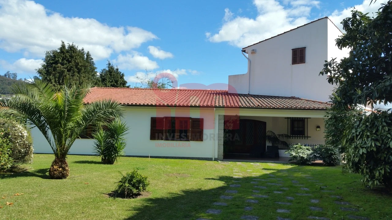Moradia T5 para Venda em Caldas de Vizela (São Miguel e São João) Foto 6