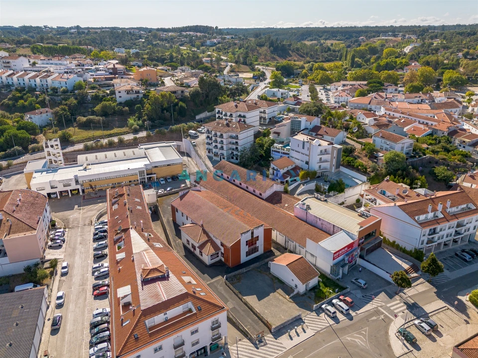 Armazém para Venda em Batalha Foto 45