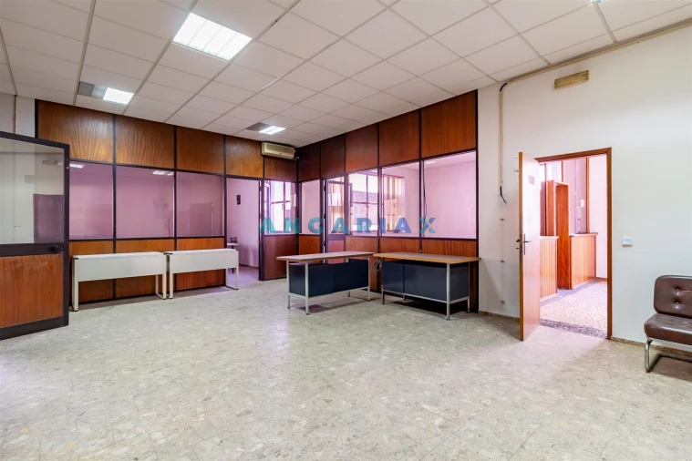 Armazém para Venda em Batalha Foto 29