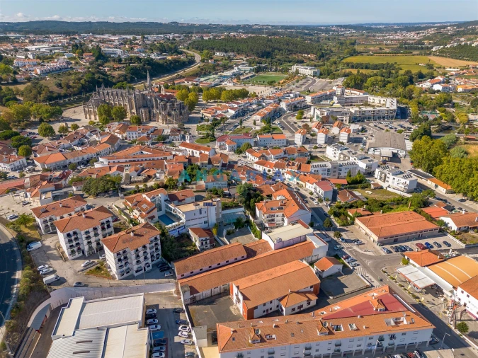 Armazém para Venda em Batalha Foto 50