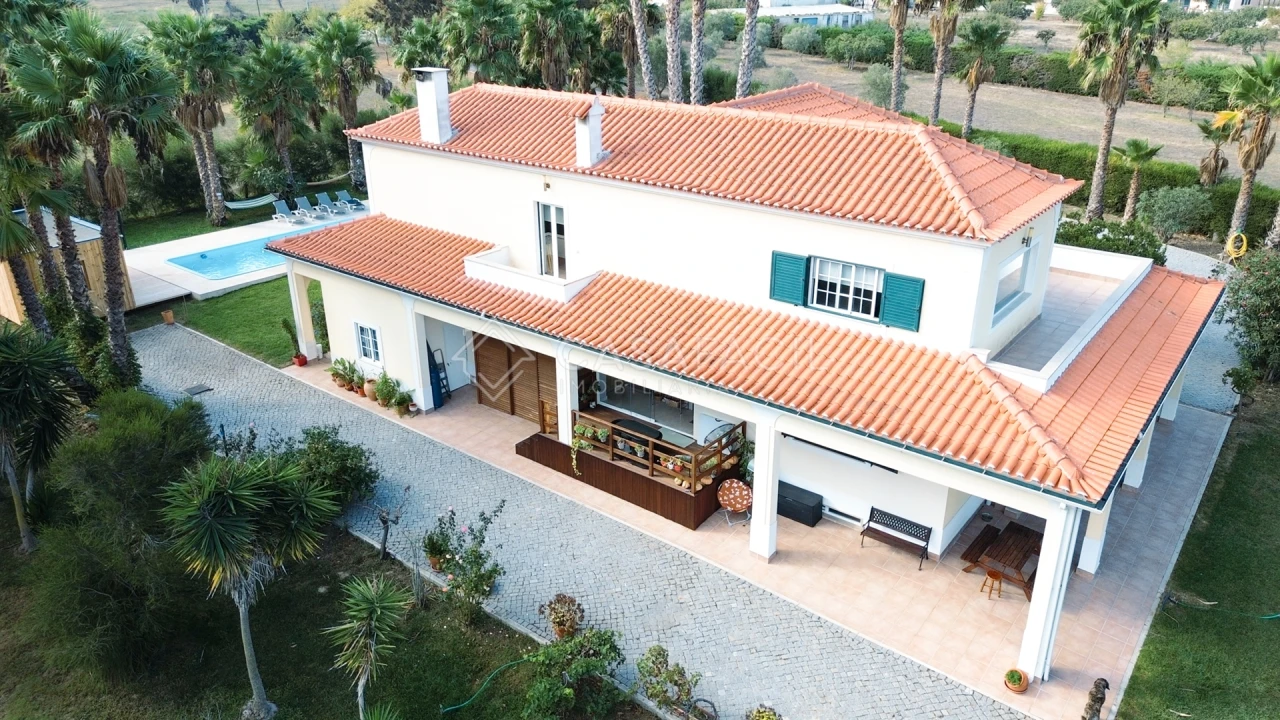 Quinta T4 para Venda em Alcochete Foto 4