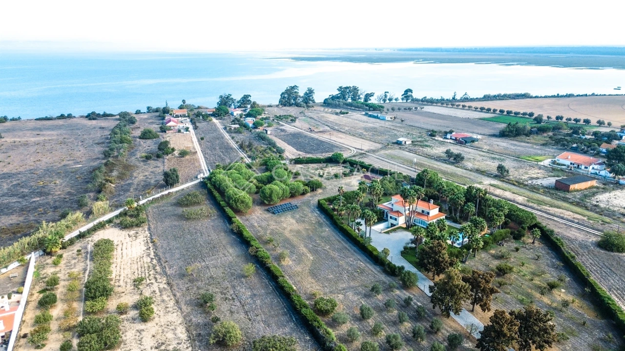 Quinta T4 para Venda em Alcochete Foto 43
