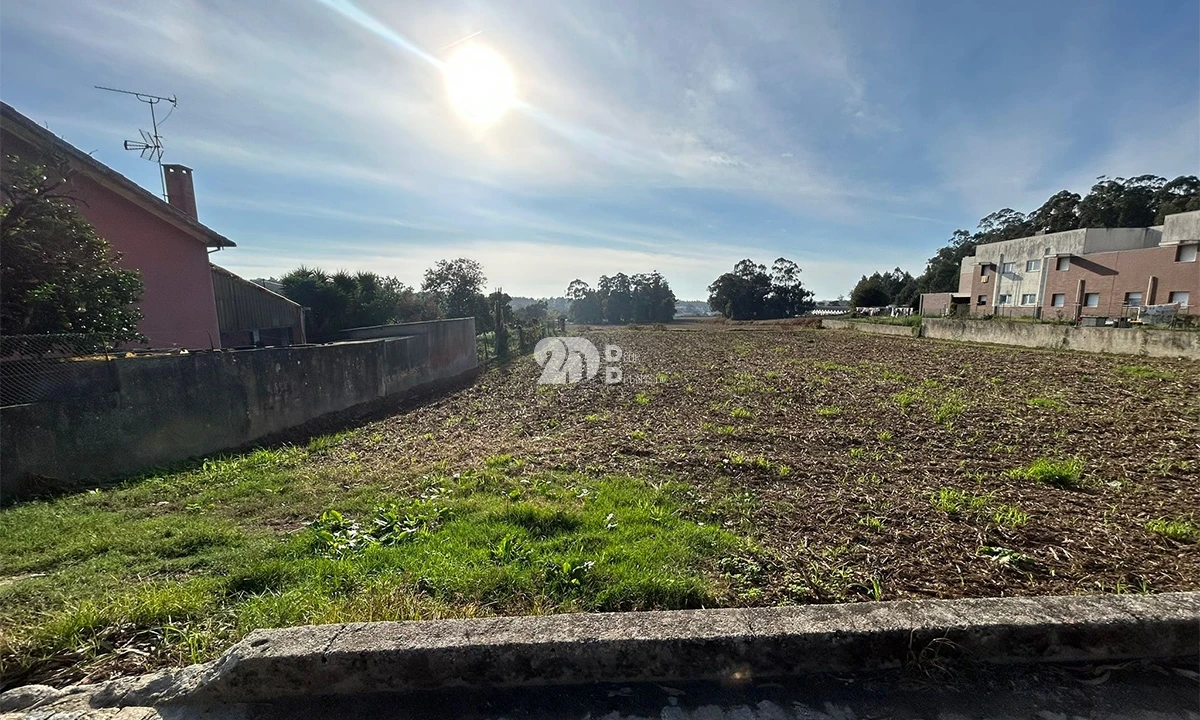 Terreno para Venda em Vilar e Mosteiró Foto 6