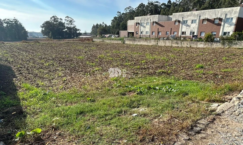 Terreno para Venda em Vilar e Mosteiró Foto 8