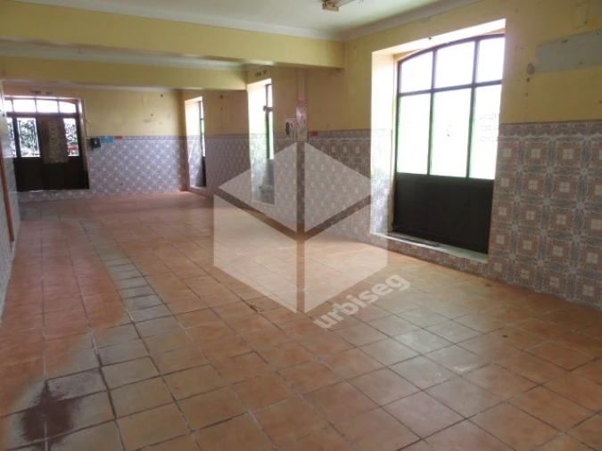 Moradia T14 para Venda em São Pedro Foto 9